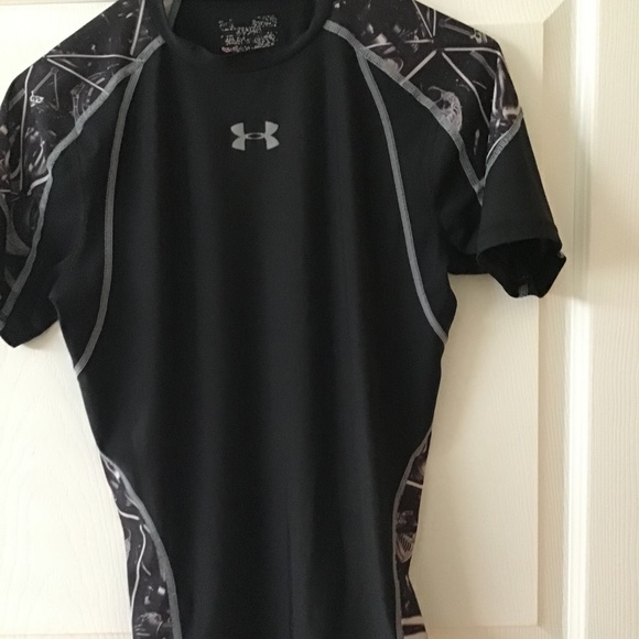 Under Armour Other - Under armour top